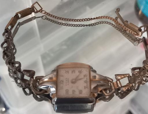 — vintage vivax 15 jewel cocktail watch
