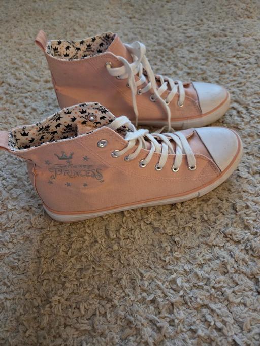  — Size 6 PRIMARK pink princesss trainers