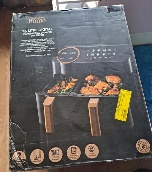  — BRAND NEW 9.5 LITRE DIGITAL AIR FRYER