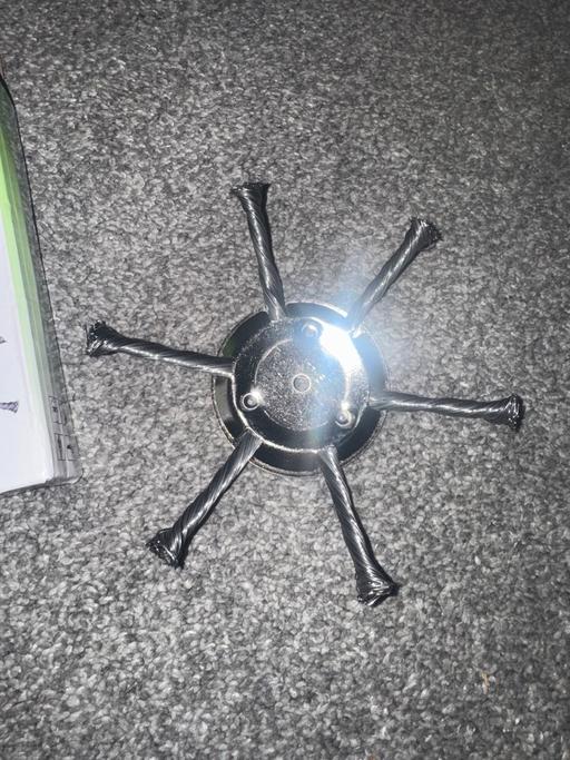  — Wire trimmer head
