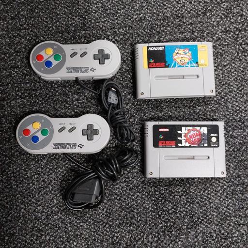  — Super Nintendo x2 controls 2x games