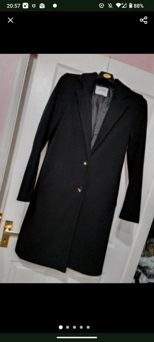  — women formal coat size 6
