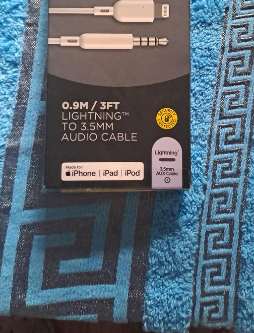  — Brand New Audio Cable Charger