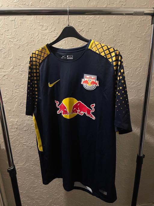  — Red Bull Salzburg Nike 2017/2018 Away Shirt