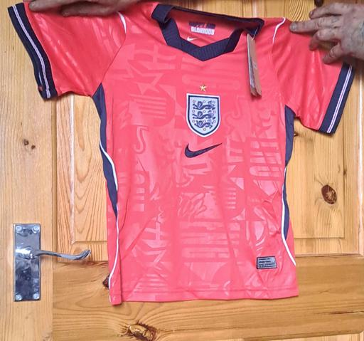  — Kids England Top And Shorts