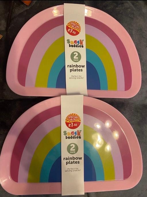  — Plastic rainbow plates