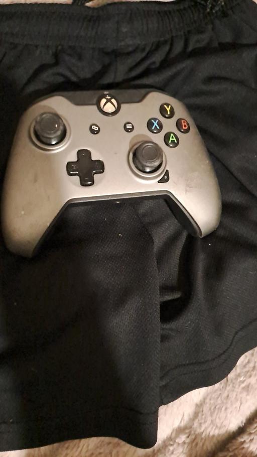  — Xbox Controller