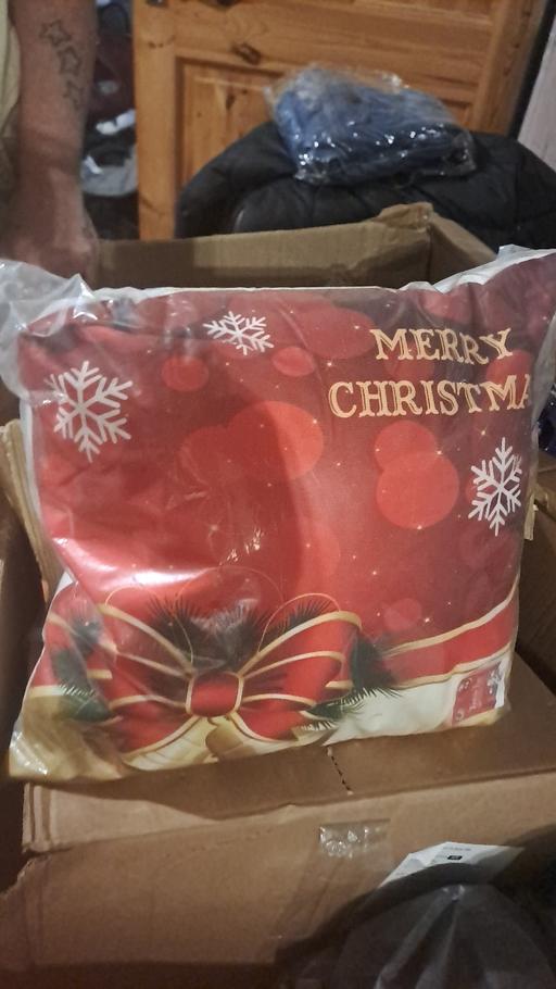  — Merry Christmas Cushions