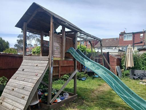  — play house slide clambing frame monkey bar