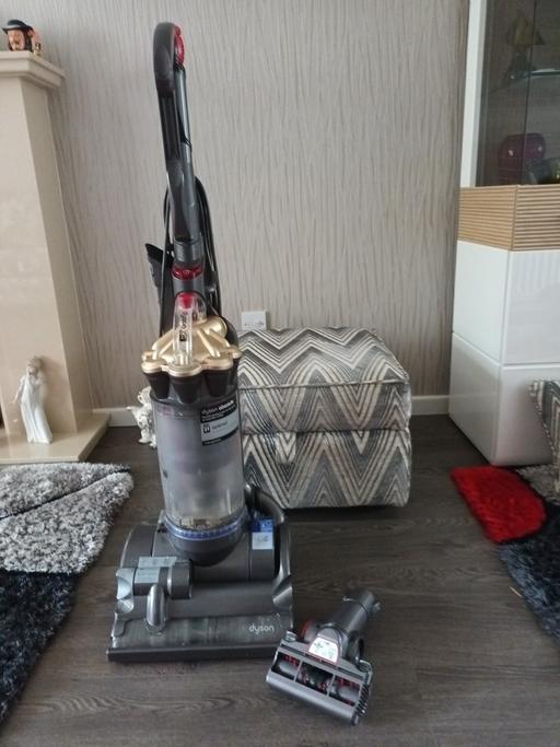  — vacuum cleaner