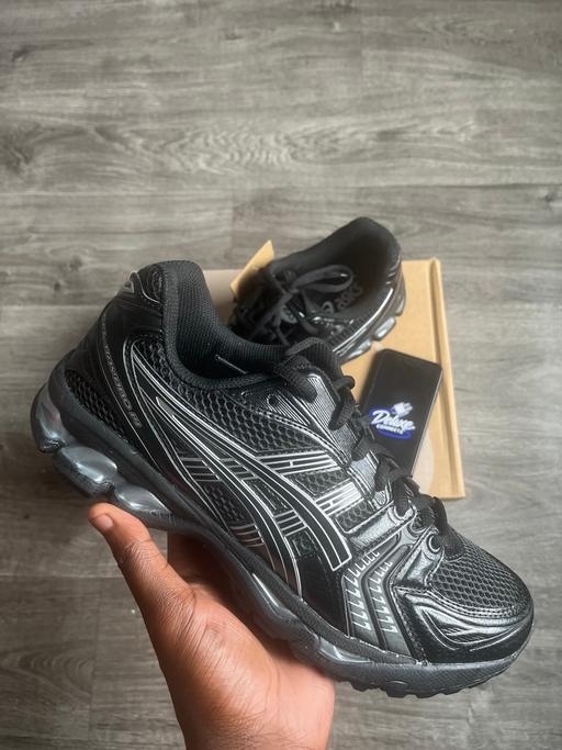  — Asics Gel Kayano 14 Black & Silver