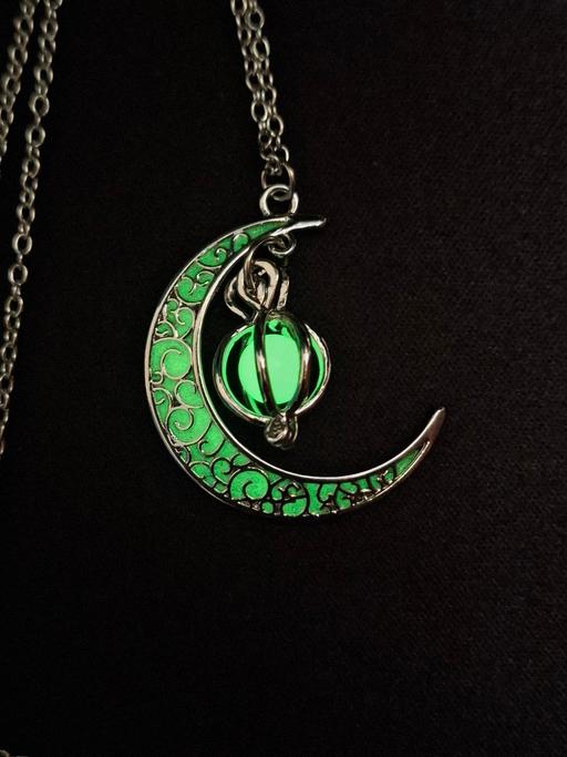  — Green Crescent moon glow in the dark necklace