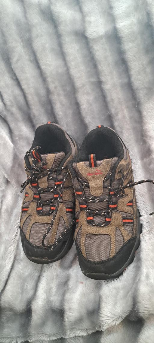  — Peter Strorm Trainers Size 4