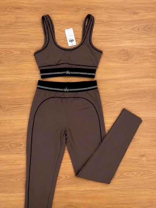  — Alo yoga high wrist airbrush leggings set