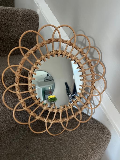  — Circle wicker mirror