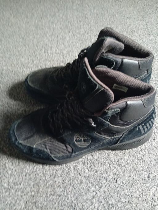  — size 11uk Timberland boots