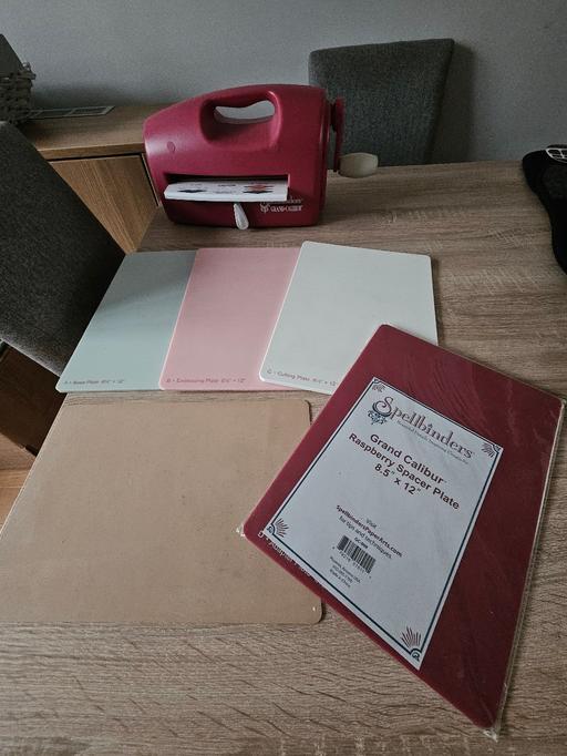  — Spellbinders grand calibur machine.