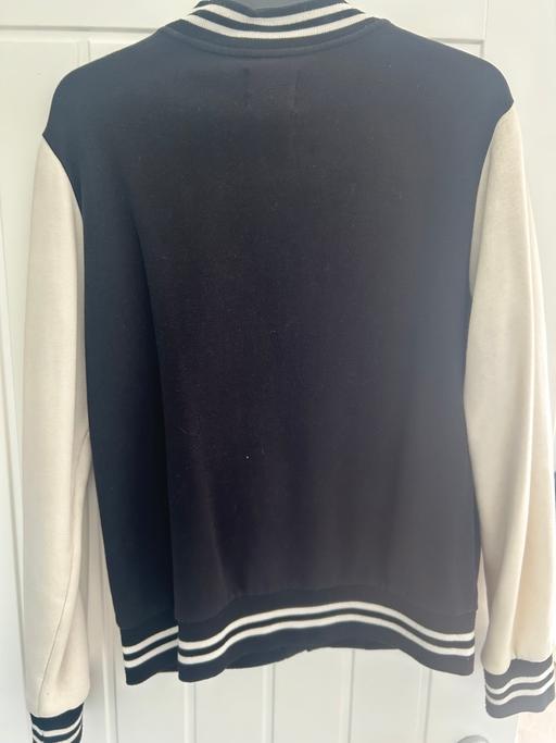  — Men’s baseball jacket large