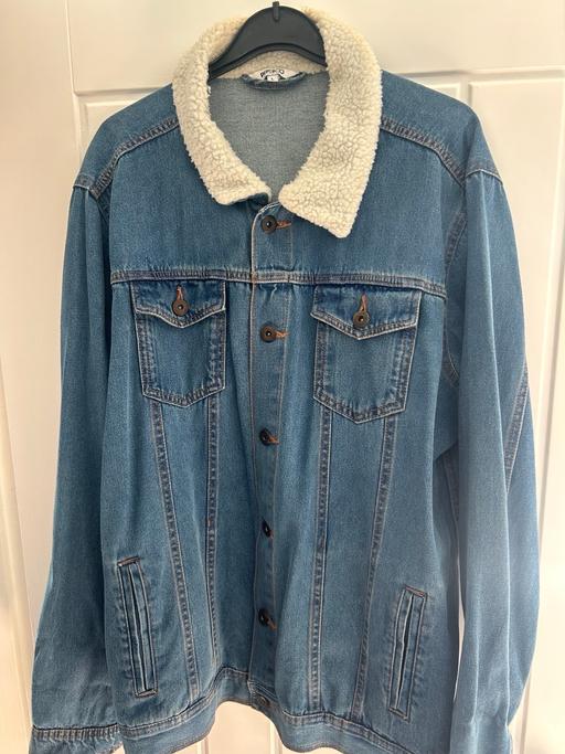  — Mens denim jacket