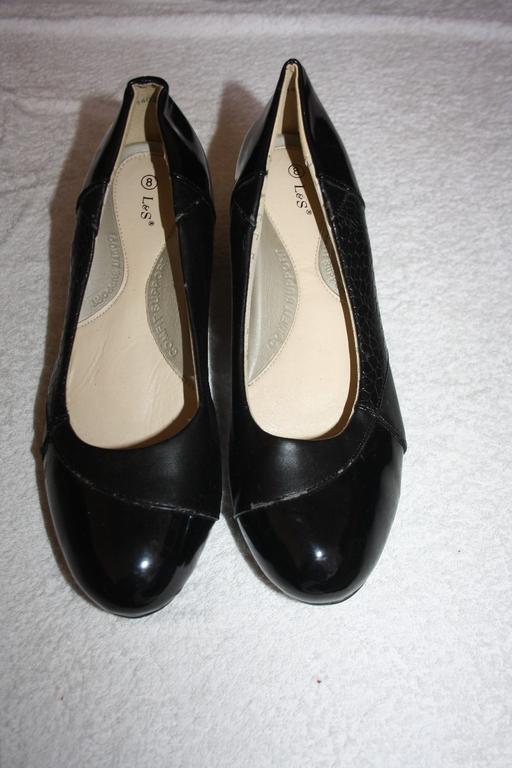  — L&S black low heel shoes size 8
