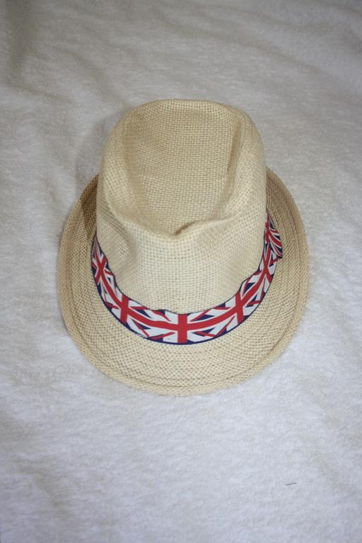  — Cream Trilby hat