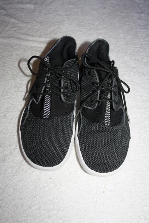  — Jordan grey trainers size 5