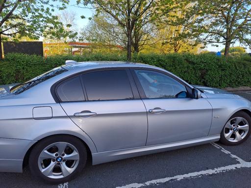  — BMW 320 D 2011