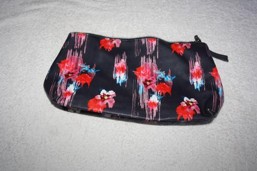  — Make up toiletries bag