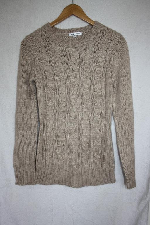  — Designer Collection beige cable knit jumper S
