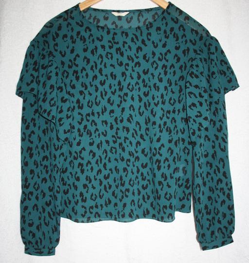  — Hush blouse size 6-8