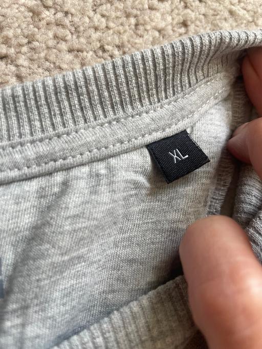  — Star Wars jumper size extra large