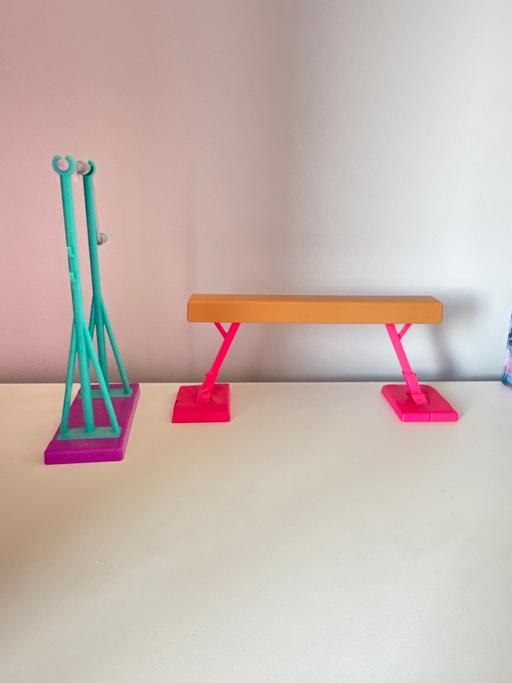  — Barbie gymnastic set