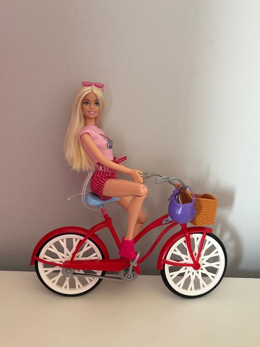  — Barbie bike play set