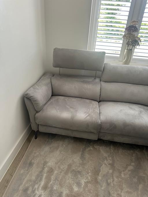  — Settee including recliner