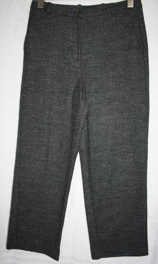  — Zara grey trousers size 8
