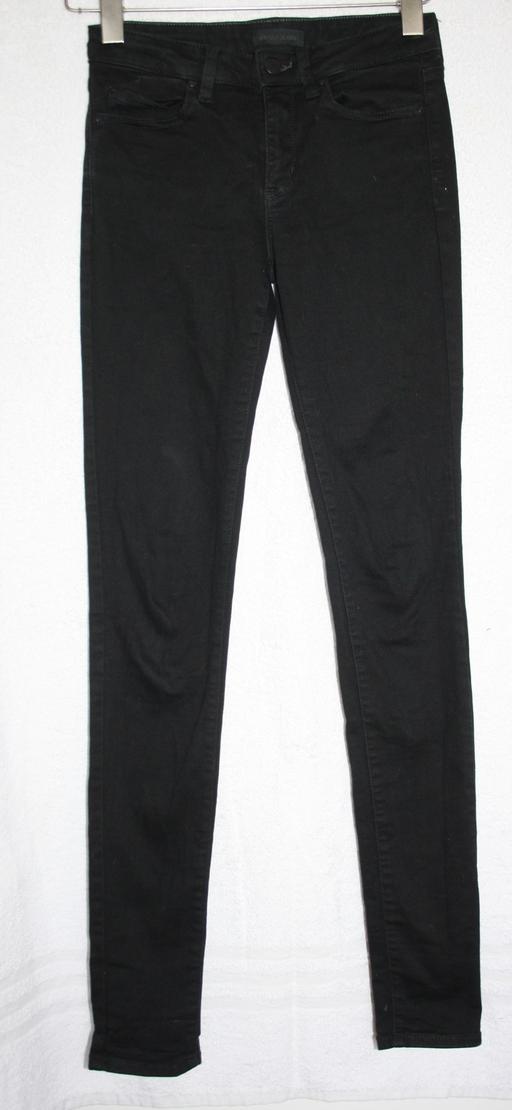  — Uniqlo black jeans size 8