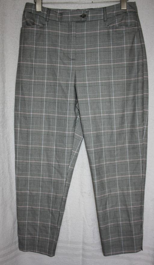  — Phase Eight trousers size 14