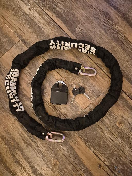  — Motorbike chain and lock