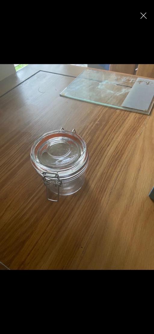  — Storage jar