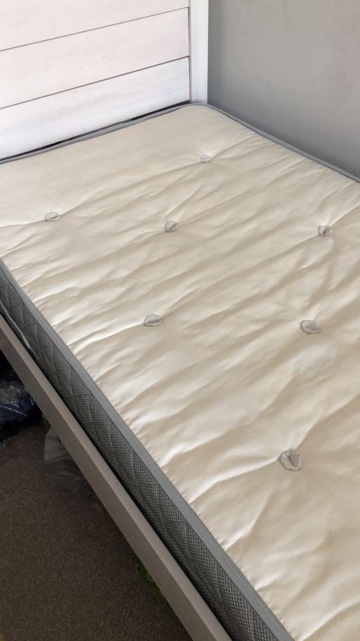  — Kids 4 poster single bed and mattress