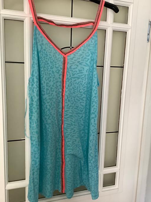  — Beach cover-up
