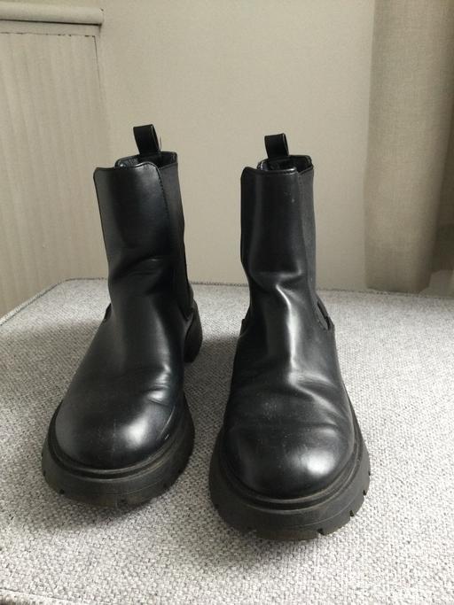  — Ladies ankle boots size 5