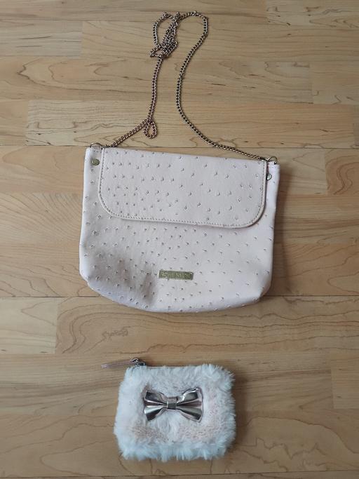  — Bag & Purse.