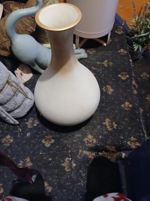  — big vase 14 ins guessing