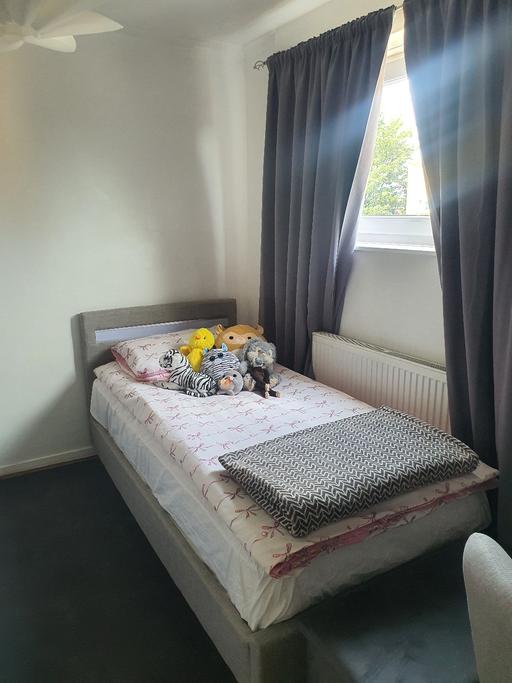  — Single Bed