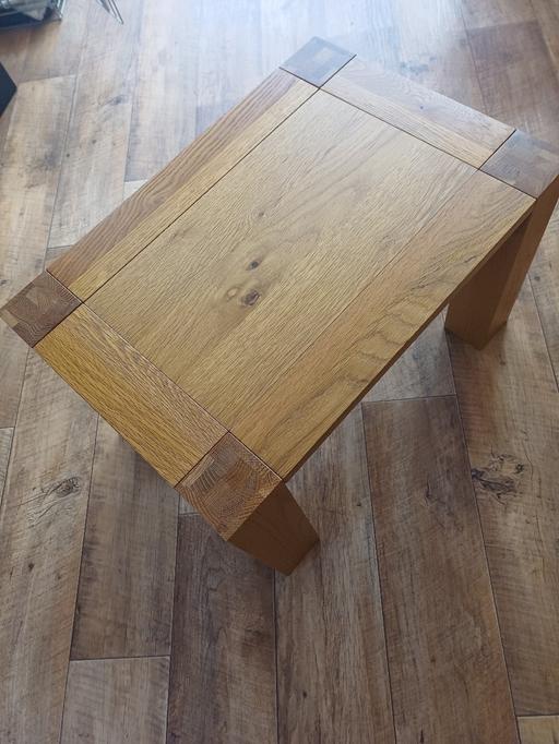  — lovely solid oak side table