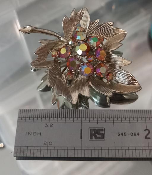  — Aurora Borealis rhinestones leaf brooch
