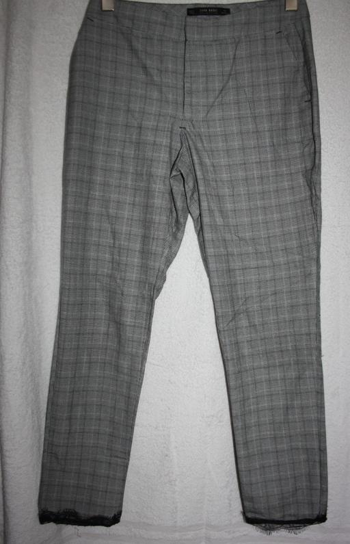  — Zara plaid trousers size 8