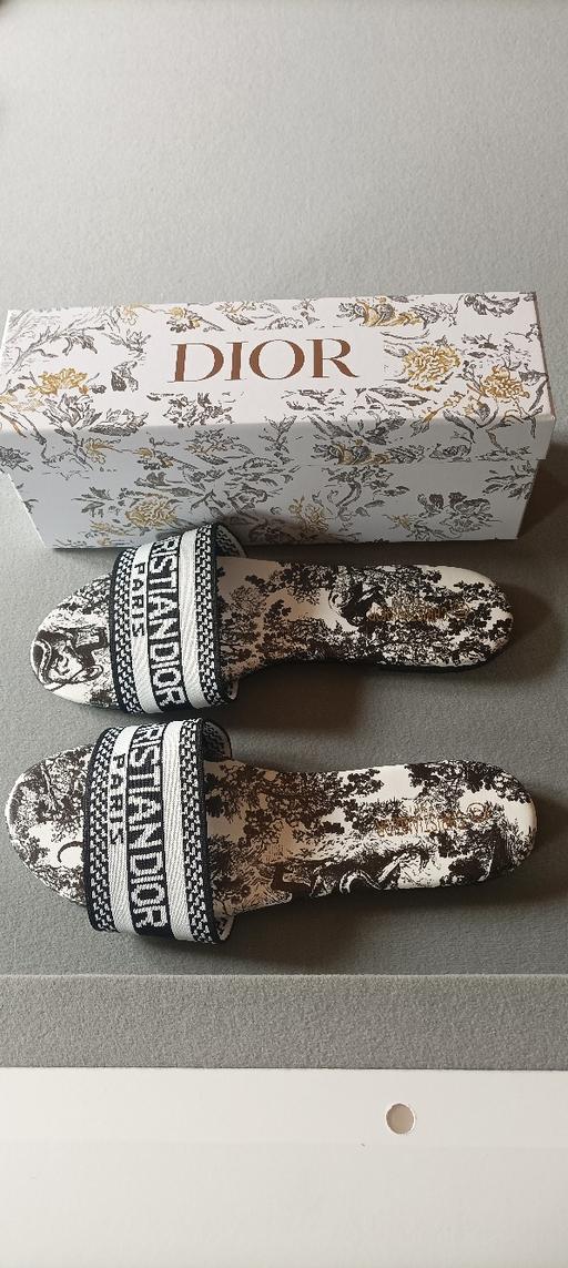  — Dior sandals/slides size 8
