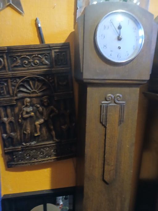  — nice old clock needs atention